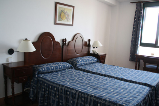 HOTEL ARCO DE LA VILLA - photo 4