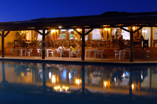 Estadia familiar ou a Dois no centro do Algarve | Hotel Pinhal do Sol - Quarteira