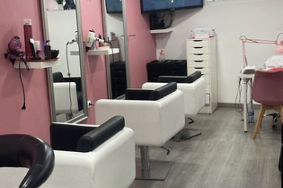 Um brushing longo para 1 em Socila Loures em Loures (Lisboa)
