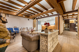 HOSTAL977