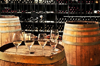 Visita guiada às instalações com prova de Alvarinho QM e degustação do queijo para 2 | Quintas de Melgaço, Agricultura e Turismo em Melgaço