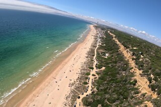 Voo de parapente com GoPro para 1 | Fly Lisbon Paragliding - Costa da Caparica