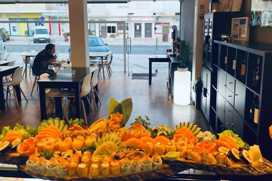 Almoço ou jantar para 2 em Yukimura Sushi Bar em Torres Vedras (Lisboa)