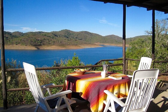 Uma noite em Cabana para 2 em Casa da Eira de Baixo em Santana da Serra (Beja)