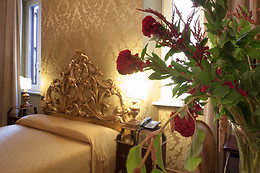 Des Epoques Hotel
