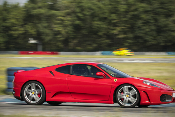 FERRARI RENT BRAGA - photo 15