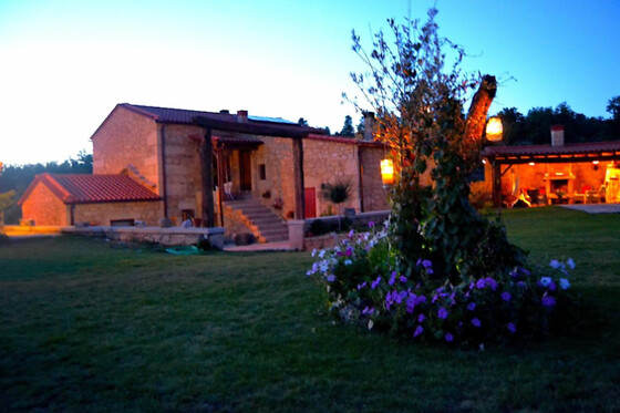 Uma noite em quarto duplo com pequeno-almoço para 2 em Carya Tallaya em Vale das Éguas (Guarda)