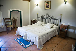 HOTEL RURAL SOTERRAÑA