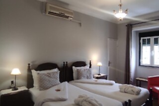 Uma noite em Hotel Vintage com pequeno-almoço para 2 em Hotel Boavista - Vintage Hotel ** em Termas de Monfortinho (Castelo Branco)