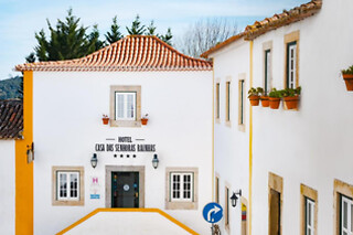 Uma noite com pequeno-almoço para 2 no Hotel Senhora das Rainhas em Óbidos (Leiria)