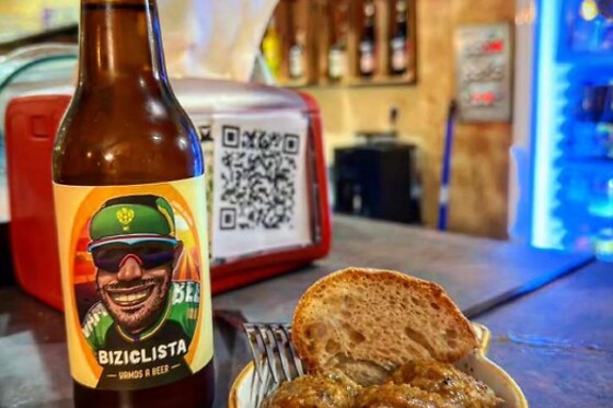 VINOS O BEER/ TAPROOM DE VAMOS A BEER/ QUE PASA MAJA! - photo 1