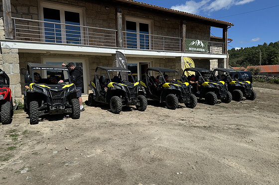 Tour de Buggy Can Am no monte da Atalaia | 2 Pessoas - 30 min | Mountain Adventours, Vila Real