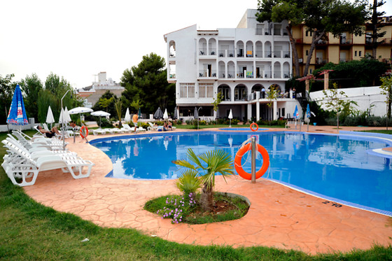 HOTEL ANDALUCIA DE LANJARON - photo 0