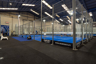Aula de Padel em dupla num dos maiores centros do país | ABC Indoor Padel - Sintra