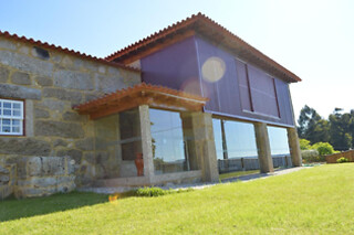 Uma noite em apartamento T2 para 2 adultos e 1 criança na Casa do Rancho - Turismo Rural em Paranhos (Braga)