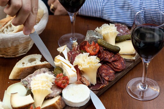 Cheque Gourmet para 2: Crie a sua própria tábua de queijos e enchidos | Le 17,45 - Bairro Alto