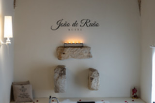 Uma noite em suite premium com pequeno-almoço para 2 em Palácio São Silvestre Boutique Hotel**** (Coimbra)