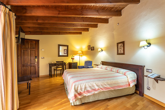 Uma noite em quarto duplo com pequeno-almoço para 2 em Hotel São João de Deus em Elvas (Portalegre)