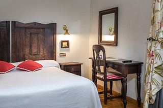 Uma noite em quarto duplo com pequeno-almoço para 2 em Hotel São João de Deus em Elvas (Portalegre)