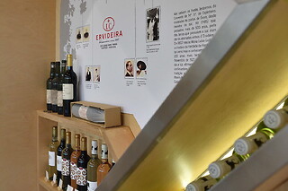 Aprenda o método tradicional da pisa de vinho com a Ervideira Wine - Reguengos de Monsaraz