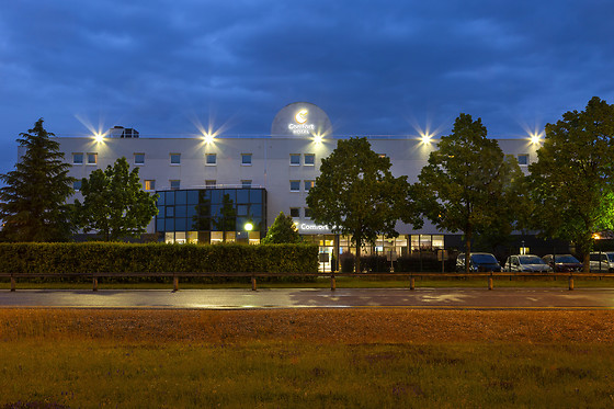 Comfort Hotel Aeroport Lyon St Exupery - photo 17