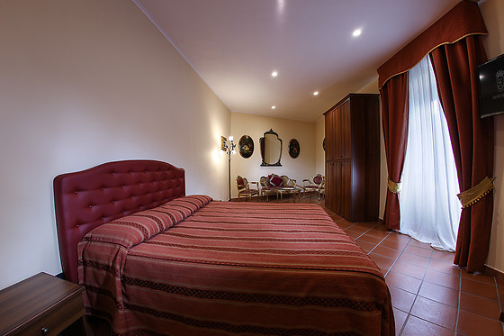 Grand Hotel Capodimonte - photo 1