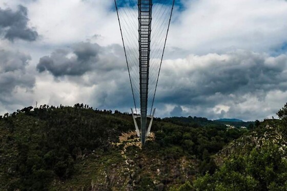 Tour às Aldeias do Xisto e Ardósia com visita à Ponte 516 e aos Passadiços para 2 em Corga Tours em Arouca (Aveiro)