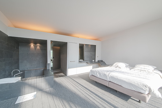 D-Hotel - photo 23