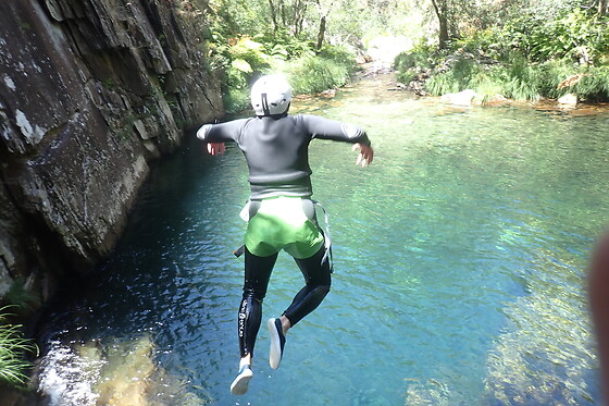 Canyoning para 2 - 4h | Descubra um oásis de cascatas com a Just Come - Arouca