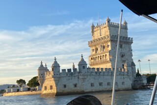 Passeio "Lisbon Champagne Tour" para 2 | Bubble Sea Events em Lisboa