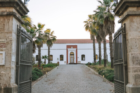 Uma noite com pequeno-almoço para 2 | Alentejo Star Hotel**** - Beja