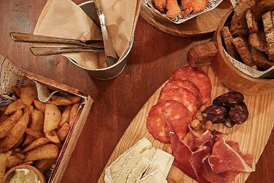 Um aperitivo para 2 em Honolulu- Food & Cocktails (Porto)