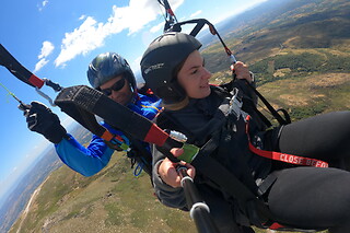 Batismo de voo de parapente em Montalegre | para 2 - 1h | Landfor Adventure Sports (Vila Real)