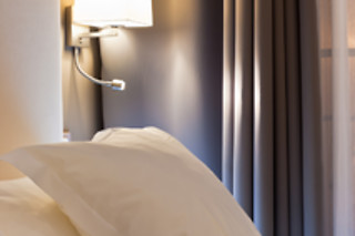 Uma noite em quarto duplo com pequeno-almoço para 2 em Villa Rio Guest House Suites em Portimão (Faro)