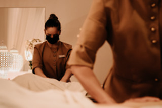 Circuito de spa e uma massagem de relaxamento para 1 em Health Club Corpo Perfeito em Guimarães (Braga)
