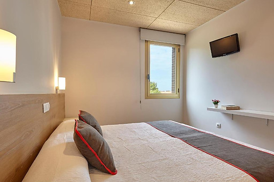 HOSTAL NOBADIS BY VIVERE STAYS - photo 1