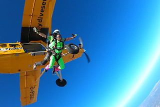Salto Tandem ou Salto de Paraquedas a 3000m no Algarve para 1 | Air Emotions - Portimão