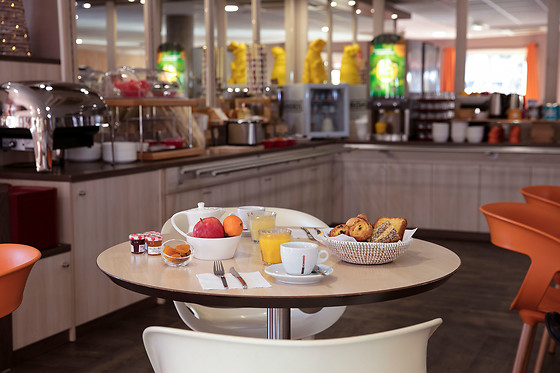 Hotel Clermont Estaing - photo 3