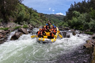 Cano-Rafting no Rio Paiva + Tour de jipe até à aldeia da Paradinha para 1 | NaTour Way, Arouca