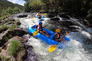 Cano-Rafting no Rio Paiva + Tour de jipe até à aldeia da Paradinha para 1 | NaTour Way, Arouca