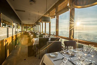 Uma noite em quarto duplo com pequeno-almoço para 2 em Hotel do Elevador**** (Braga)