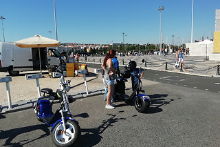 Lisboa genuína em scooter elétrica para 1 em Mob, by Mobi.eTours (Lisboa)