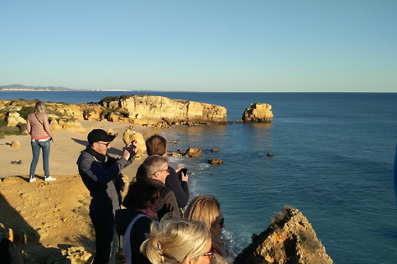 Albufeira Tour para 1 adulto e 1 criança com a Algarve Moments em Albufeira