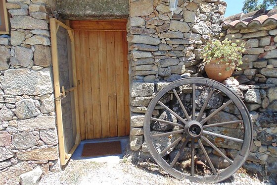 Uma noite em Camping Pod para 2 em Quinta do Maral Espaço Naturista em Marvão (Portalegre)