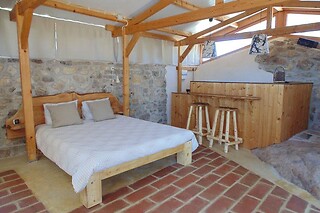 Uma noite em Camping Pod para 2 em Quinta do Maral Espaço Naturista em Marvão (Portalegre)