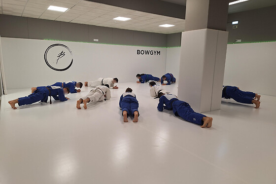Uma aula de Bow Movement em grupo para 1 em BowGym em Linda-a-Velha (Lisboa)