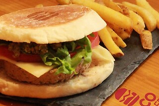 Almoço ou jantar para 2 em Caco Burger em Benfica (Lisboa)