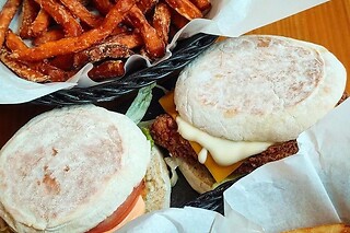 Almoço ou jantar para 2 em Caco Burger em Benfica (Lisboa)