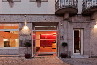 Uma noite em quarto duplo com pequeno-almoço para 2 em Hotel Jerónimos 8**** (Lisboa)