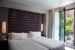 HOTEL PESTANA ARENA